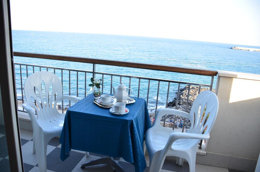 Costa Azzurra Giardini Naxos Exterior foto
